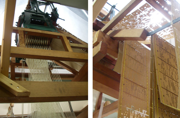 手織り織機上部の構造。タテ糸とヨコ糸準備工程が整い、織機の各部分がスムーズに作動するように調整されています。