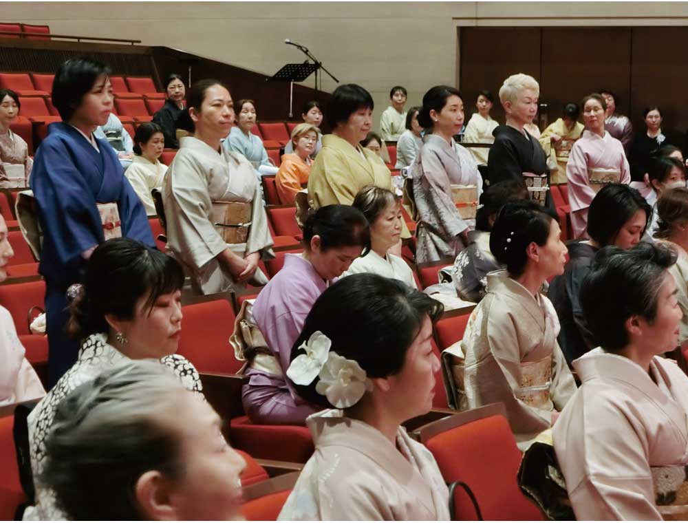 認定証授与式典の様子①