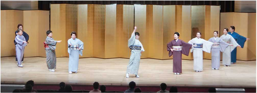 宇都宮校①/きものショー「きもの・染めと織りの世界」