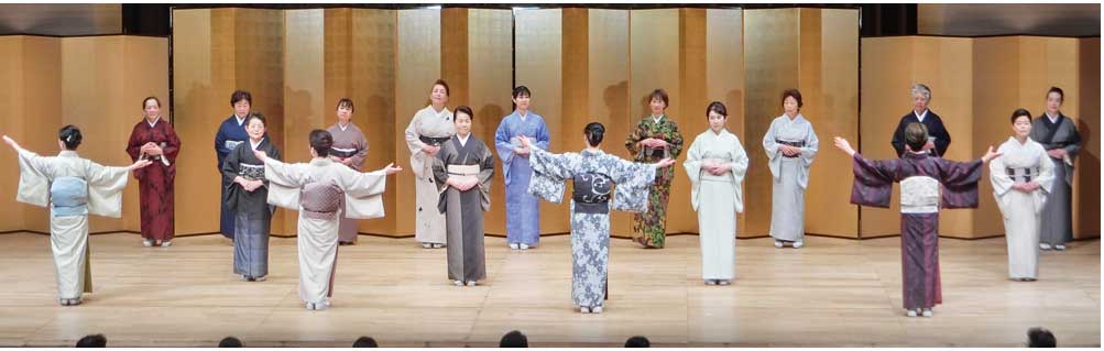 銀座①/きものショー「きもの・染めと織りの世界」