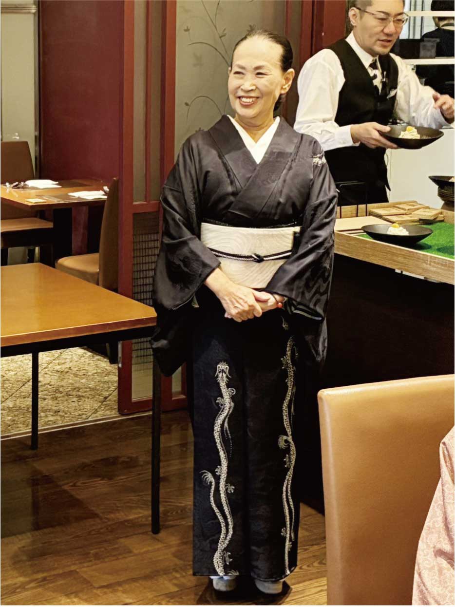 春山校長/きもの着付け講師