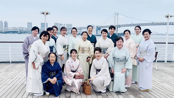 彩きもの学院入学後のおでかけの様子